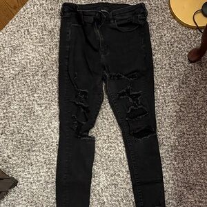 Black Distressed Jeans